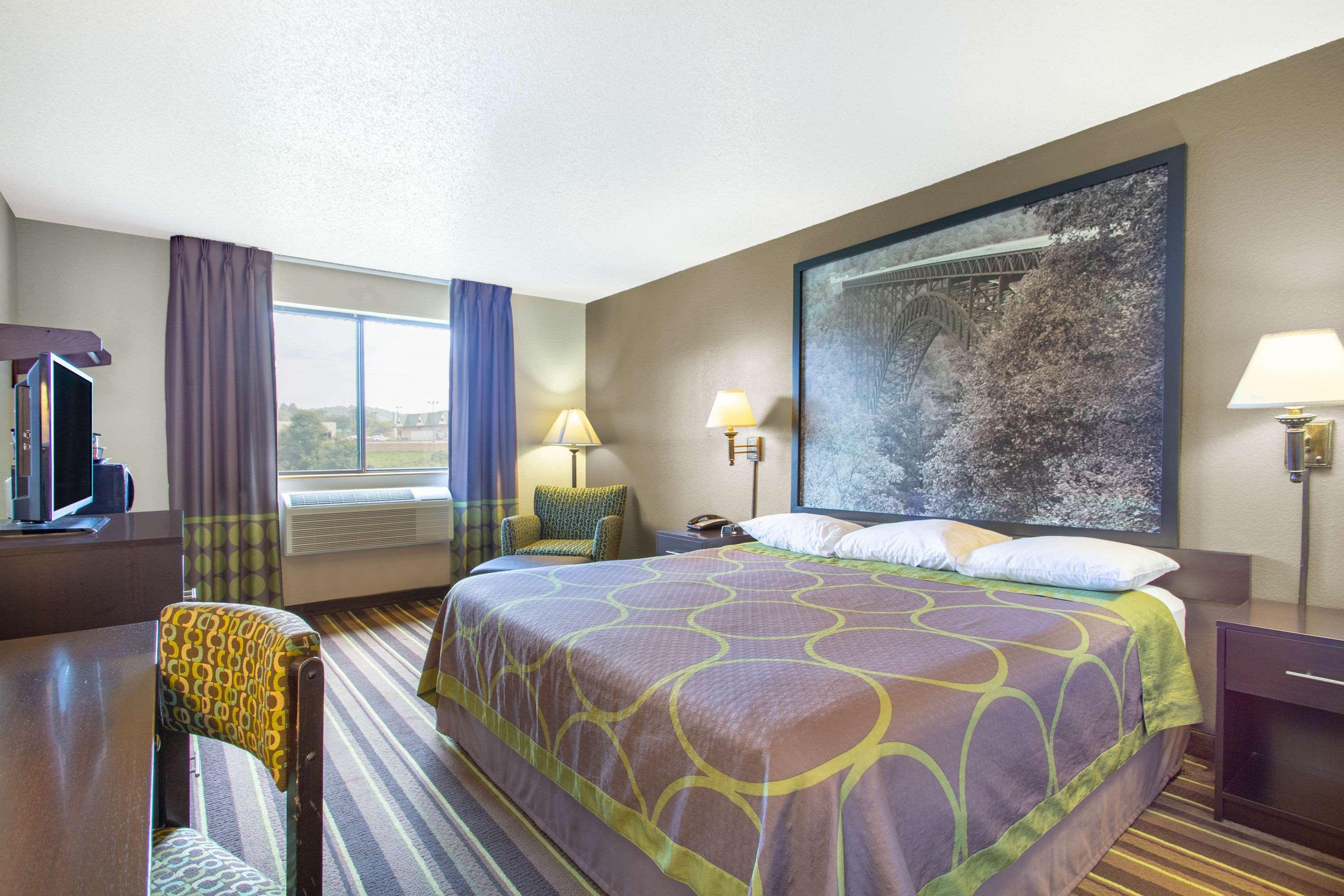 Super 8 By Wyndham Weston Wv Hotel Exterior photo